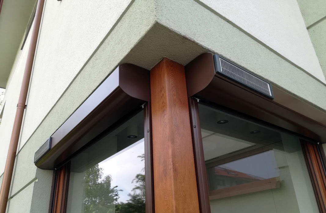 Rolety zewnętrzne solarne